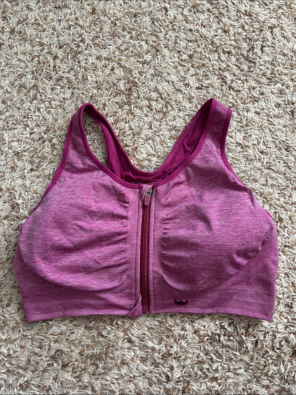 SheFit Front-Zip Sports Bra in Pink
